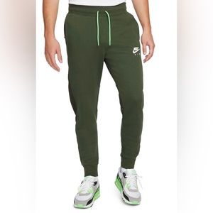Men's Nike Air fleece joggers- small